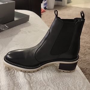 Aquatalia SAM Boot size 8.5